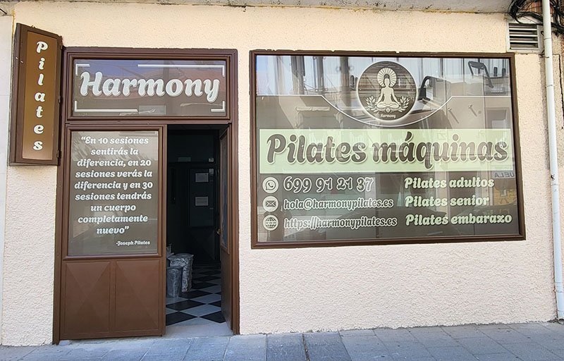 Fachada de Harmony Pilates en Villaviciosa de Odón